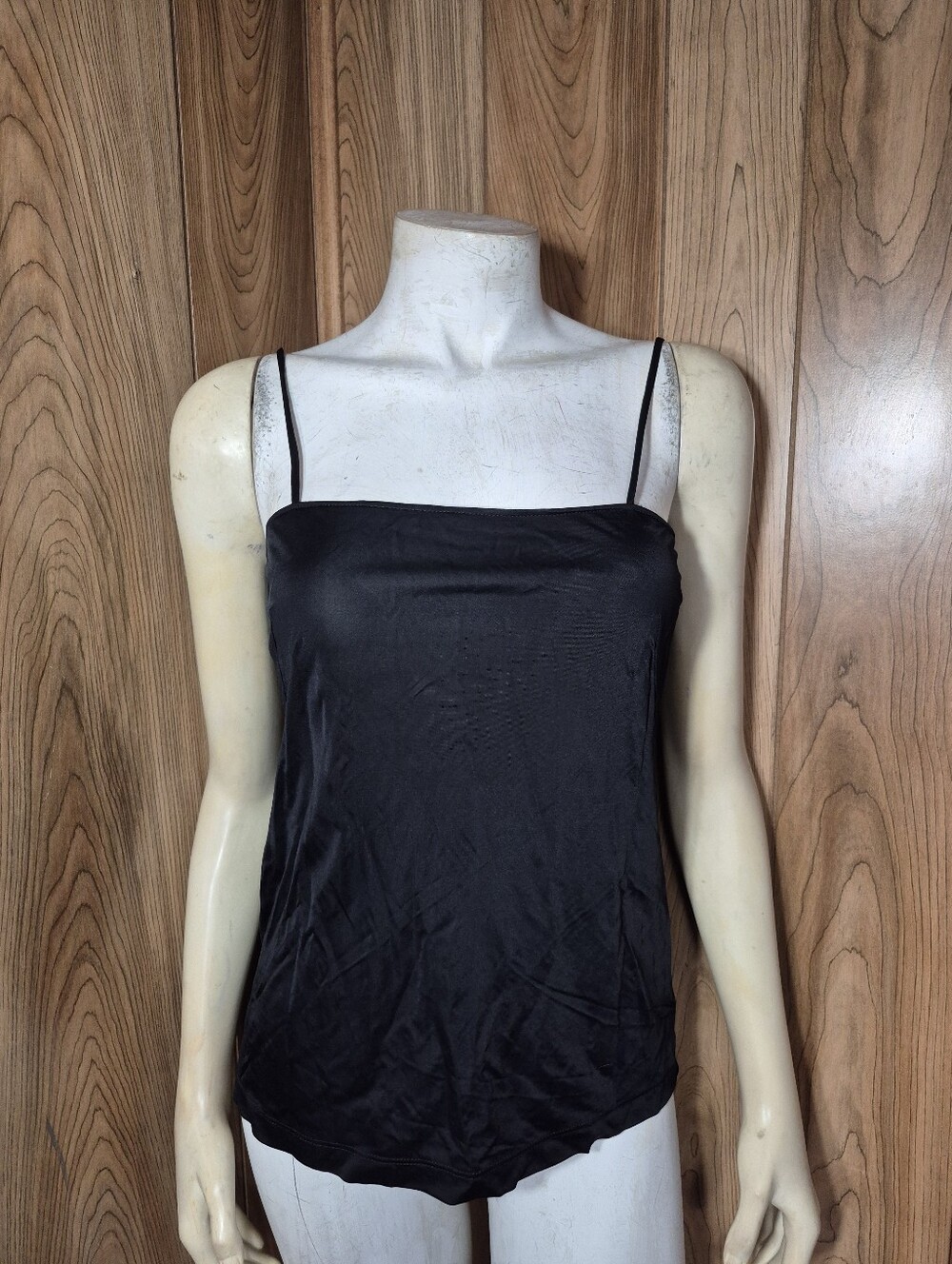 Akris Punto Lightweight Black Tank Sleeveless Sweater SZ 6....in great conditio